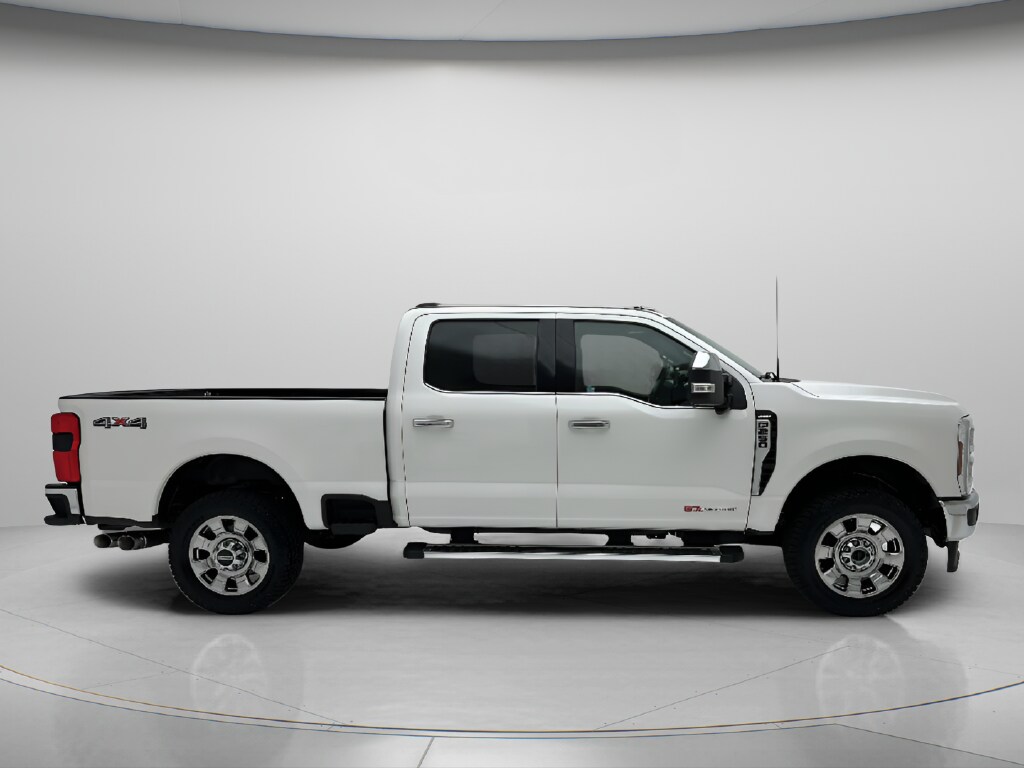 Used 2024 Ford F-250SD Lariat Truck