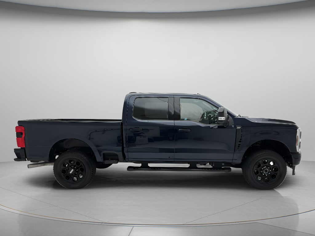 Used 2025 Ford F-350SD Lariat Truck