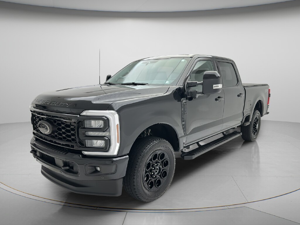 Used 2025 Ford F-250SD Lariat Truck