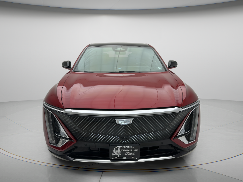 Used 2024 Cadillac Lyriq Luxury SUV