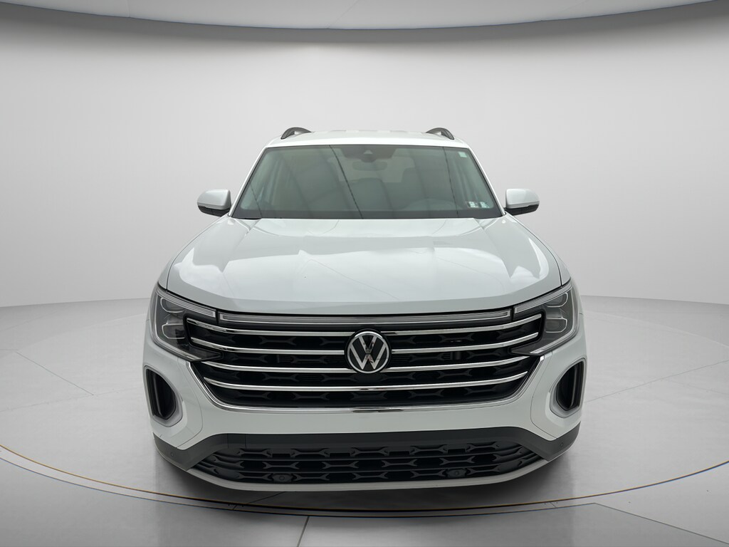 Used 2025 Volkswagen Atlas 2.0T SE w/Technology SUV