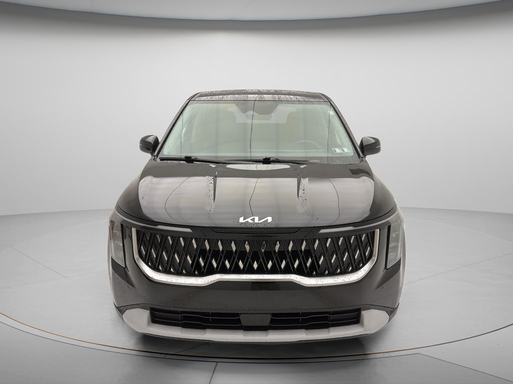 Used 2025 Kia Carnival LXS Minivan/Van