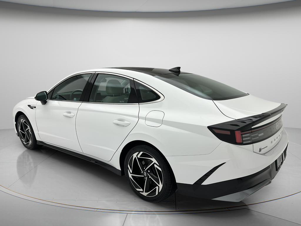 Used 2024 Hyundai Sonata SEL Sedan
