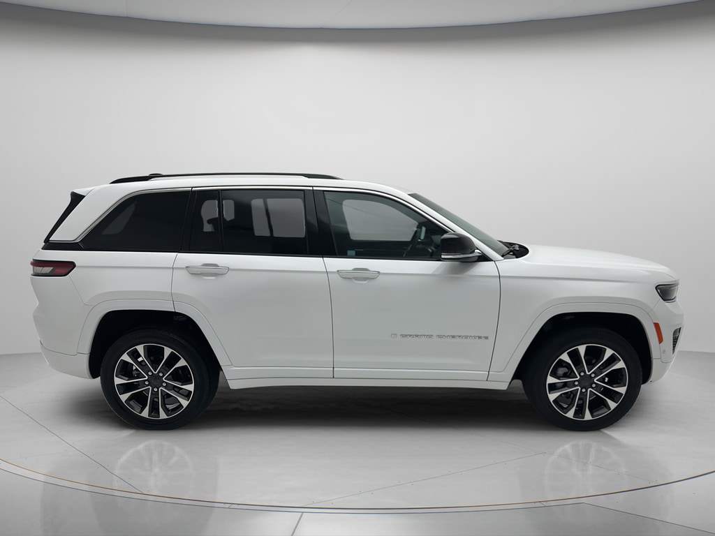 Used 2023 Jeep Grand Cherokee Overland SUV