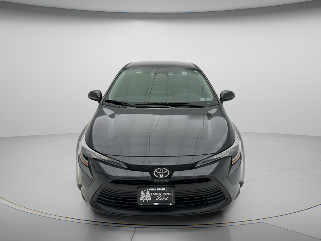 Used 2025 Toyota Corolla LE Sedan