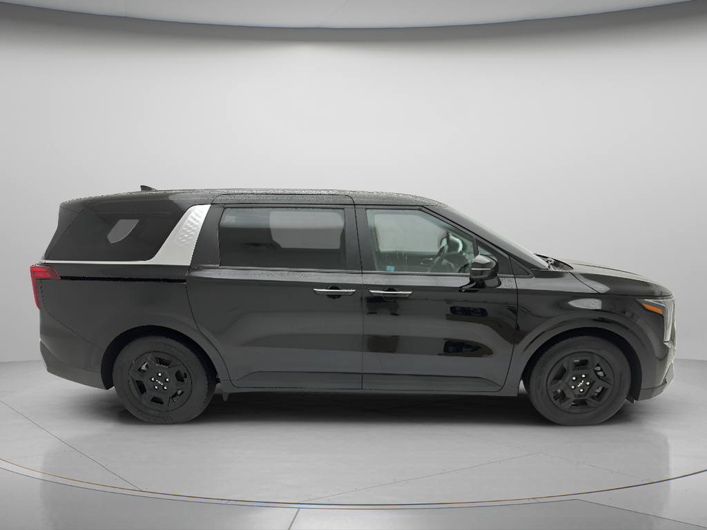 Used 2025 Kia Carnival LXS Minivan/Van