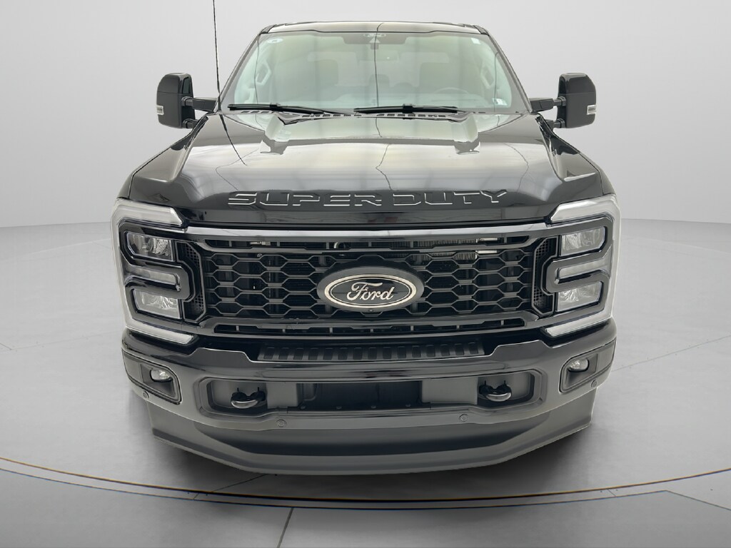 Used 2025 Ford F-250SD Lariat Truck