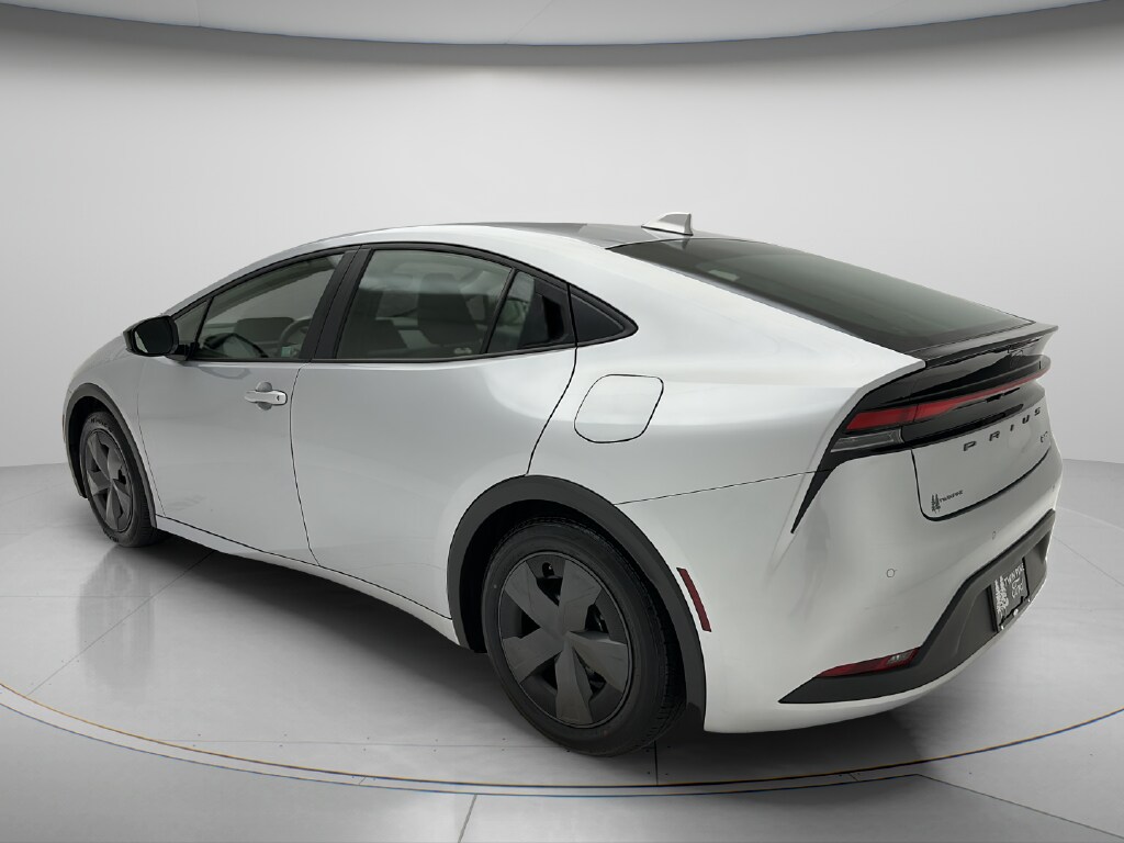 Used 2025 Toyota Prius LE Hatchback