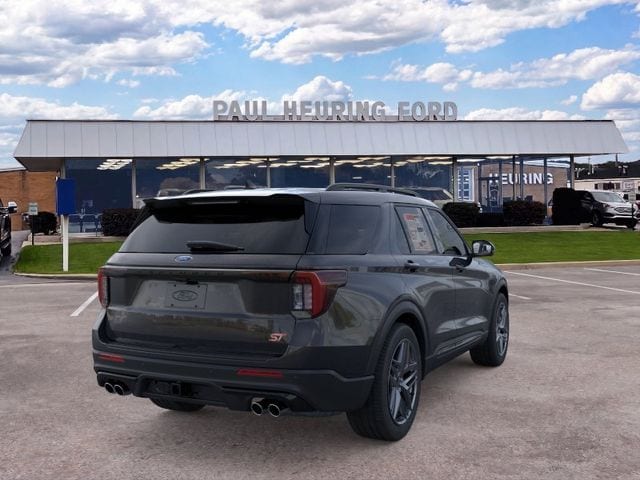 2026 Ford Explorer ST - Photo 8