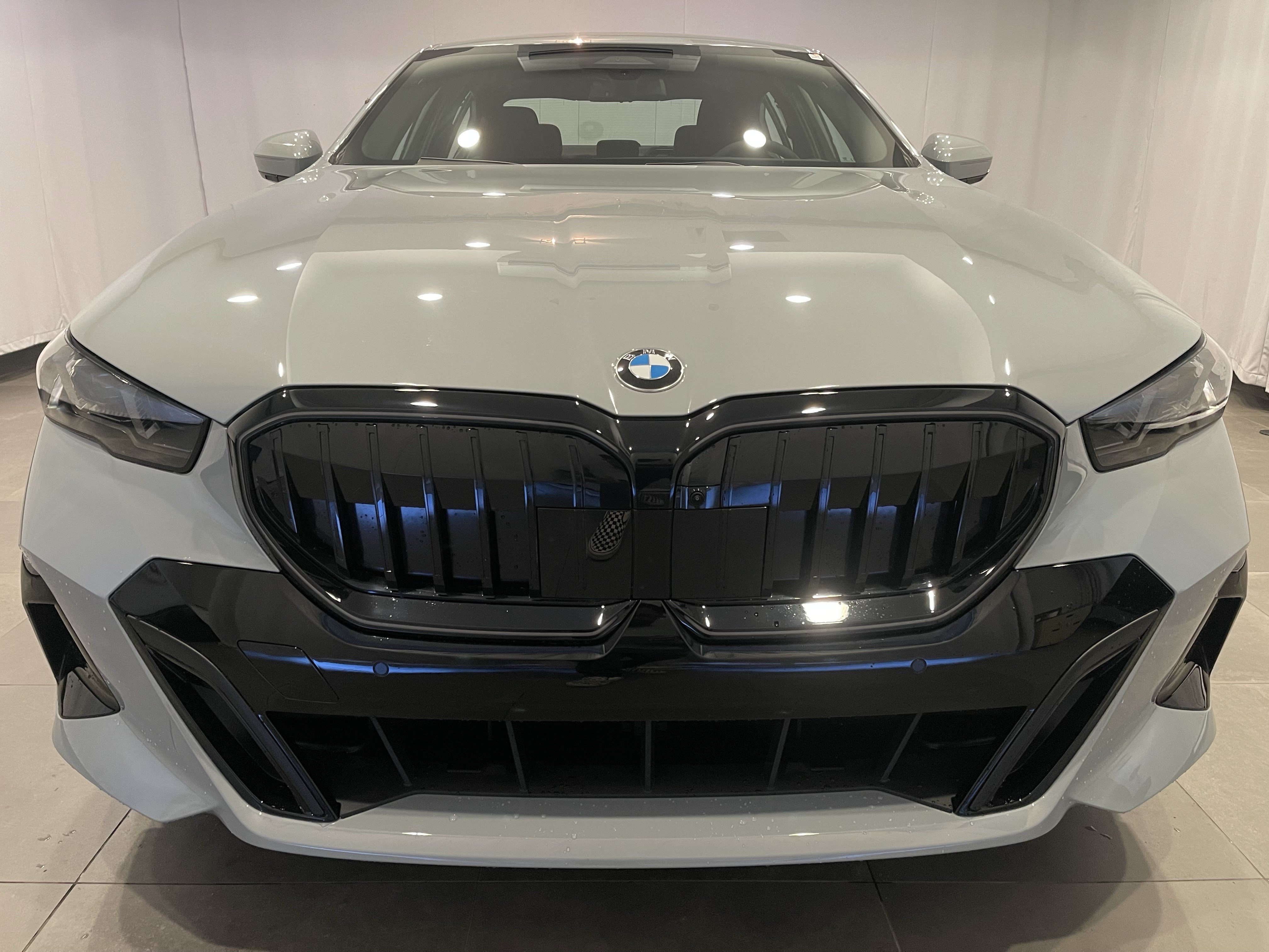 New 2027 BMW 530i xDrive Sedan