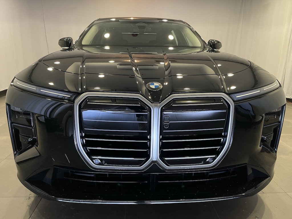 New 2027 BMW 740i xDrive Sedan