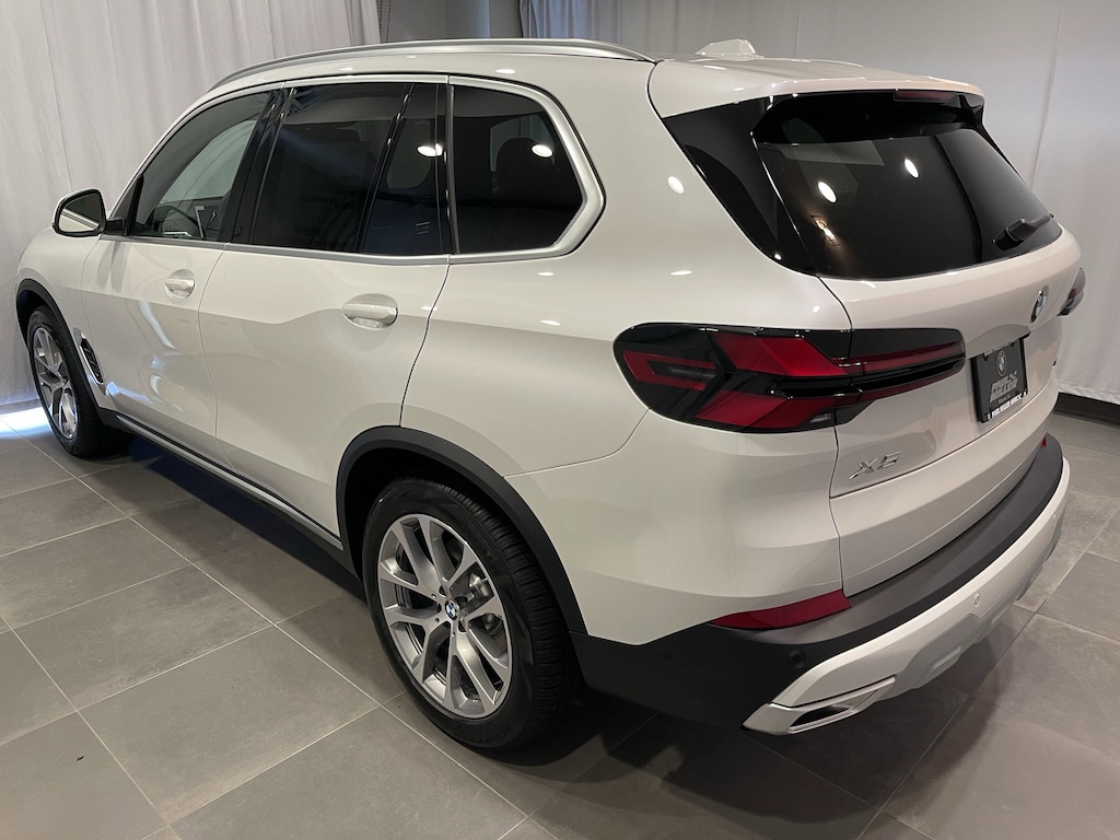 New 2026 BMW X5 xDrive40i SUV
