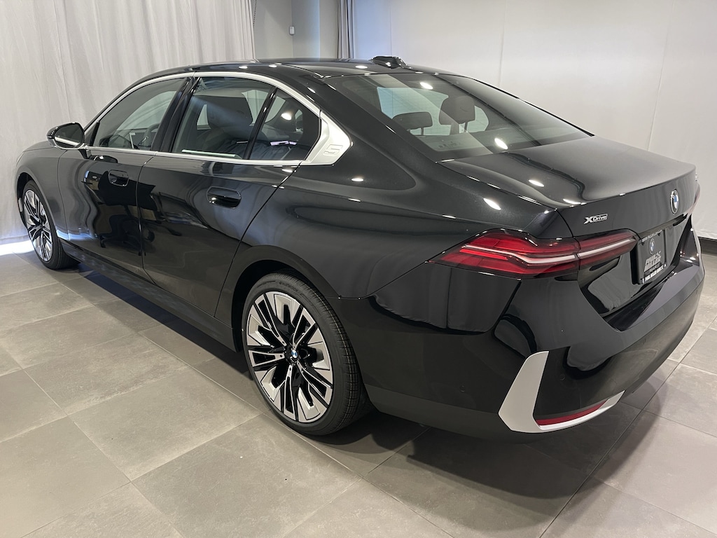 New 2027 BMW 530i xDrive Sedan