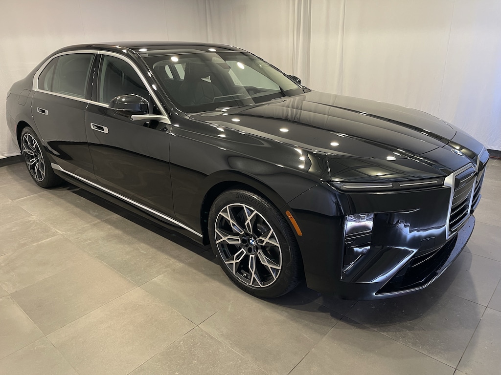 New 2027 BMW 740i xDrive Sedan