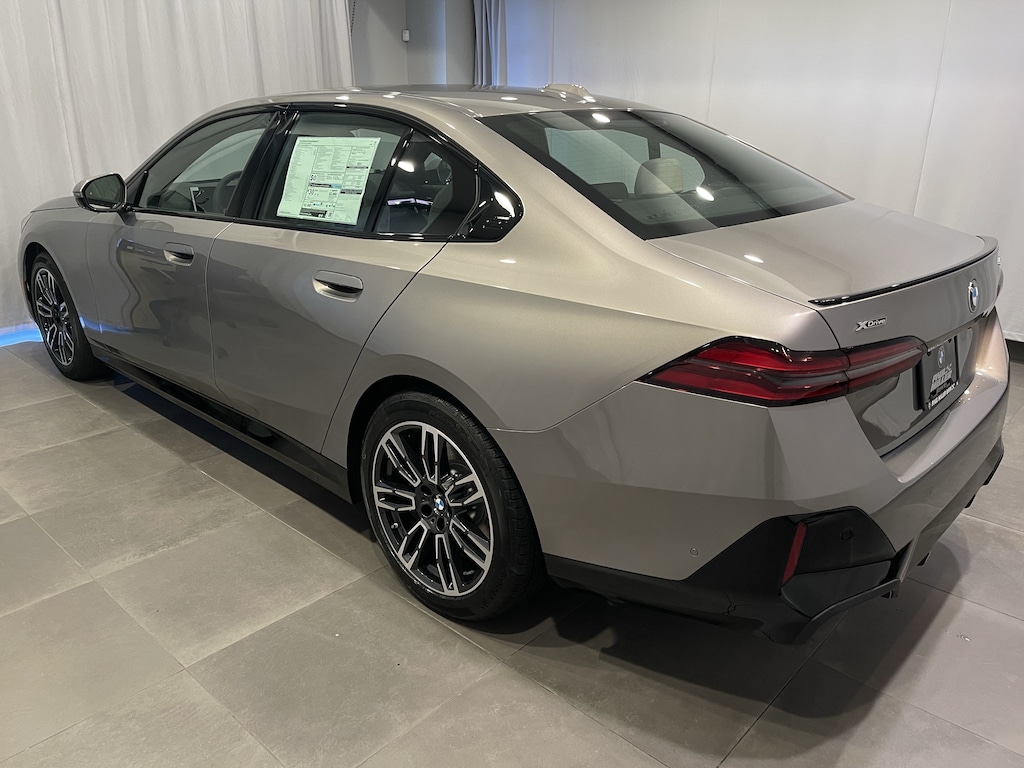 New 2027 BMW 530i xDrive Sedan
