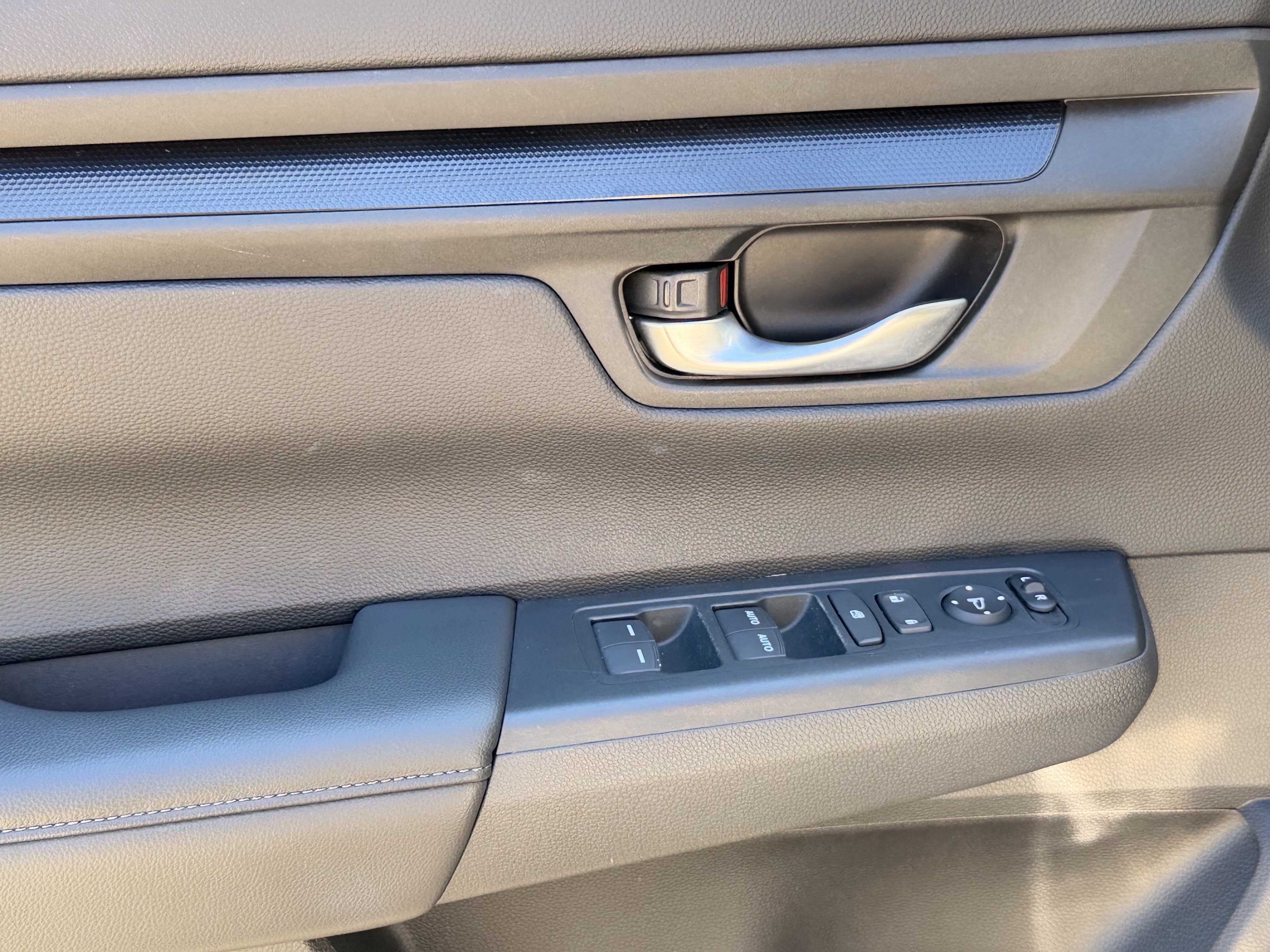 2023 Honda CR-V EX - Photo 11