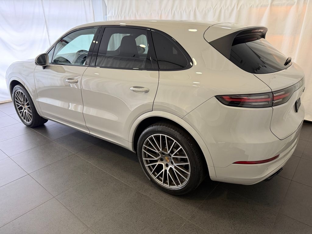 Certified 2023 Porsche Cayenne Platinum Edition SUV
