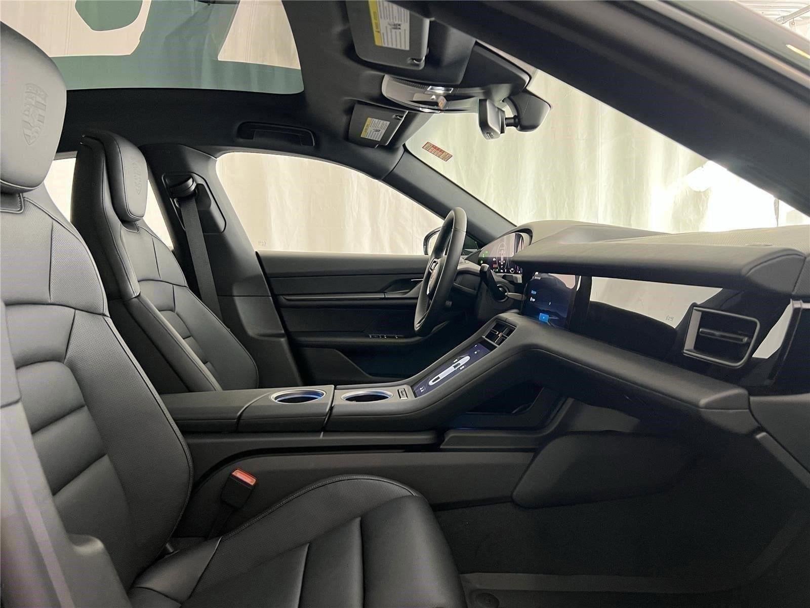 2026 Porsche Taycan Base - Photo 16