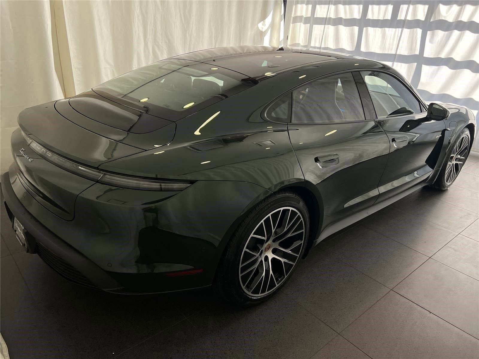 2026 Porsche Taycan Base - Photo 9