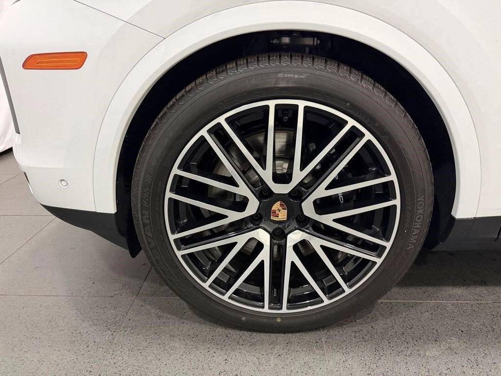 2026 Porsche Cayenne E-Hybrid - Photo 9