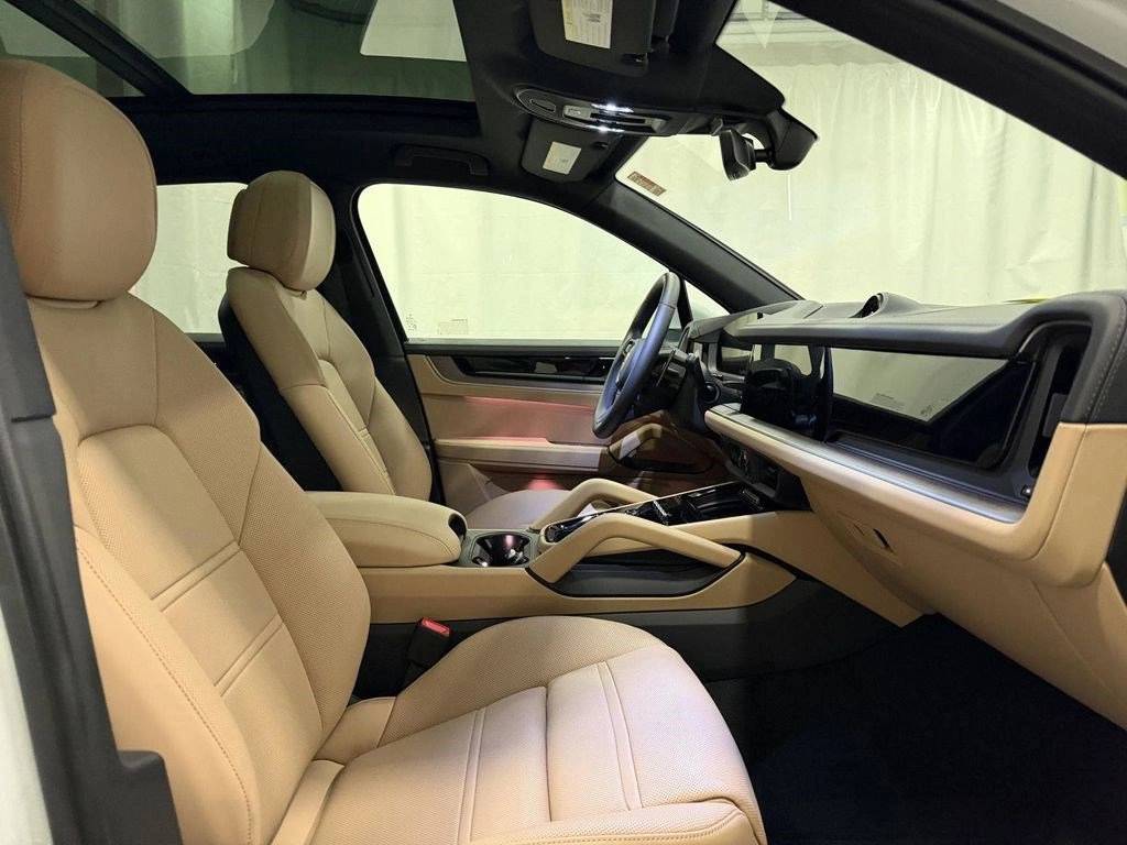 2026 Porsche Cayenne E-Hybrid - Photo 15