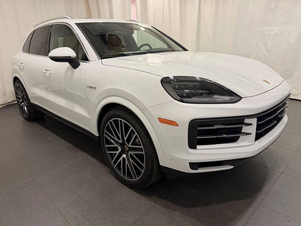 2026 Porsche Cayenne E-Hybrid - Photo 6