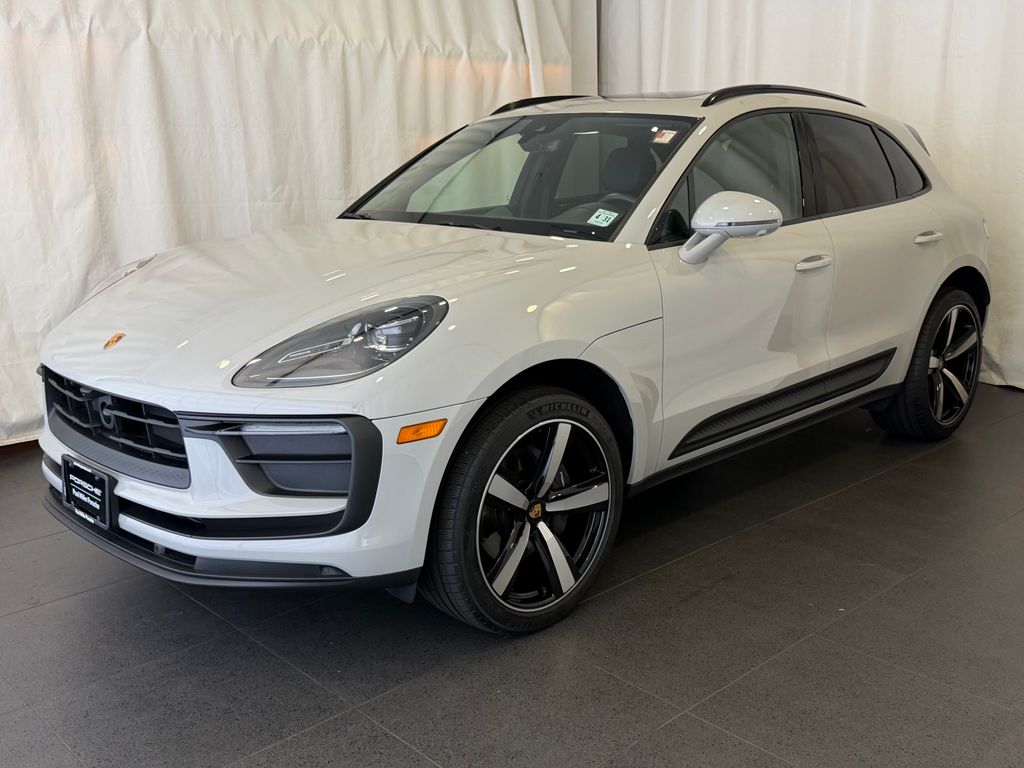 2026 Porsche Macan