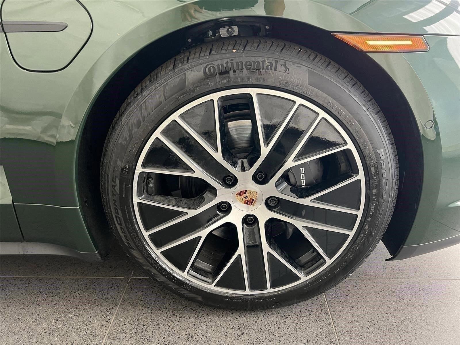 2026 Porsche Taycan Base - Photo 13