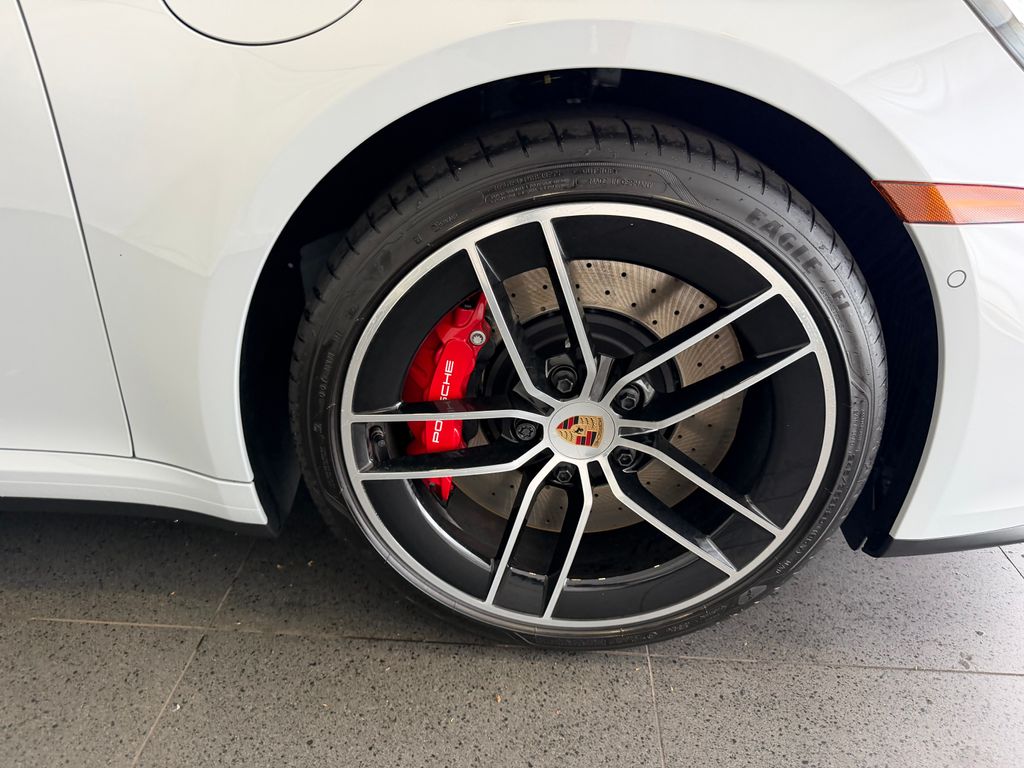 2026 Porsche 911 S - Photo 25