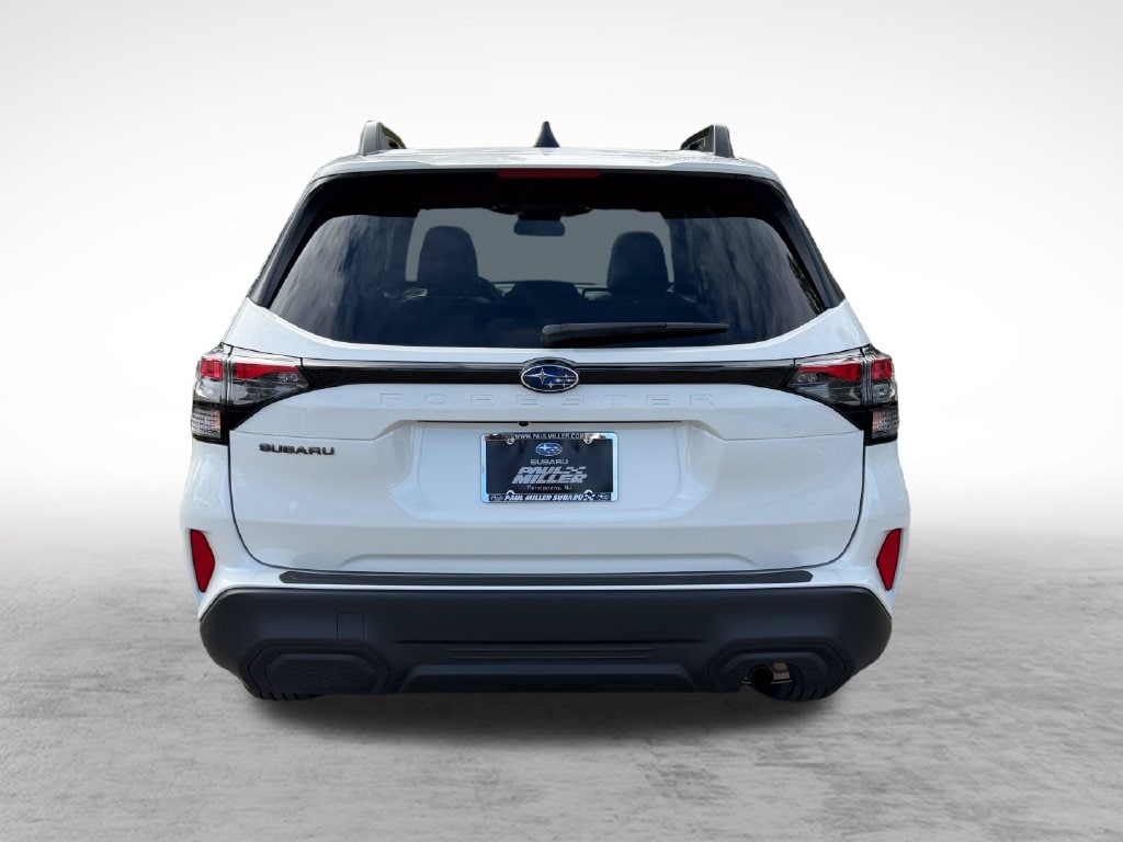 2026 Subaru Forester Premium - Photo 7