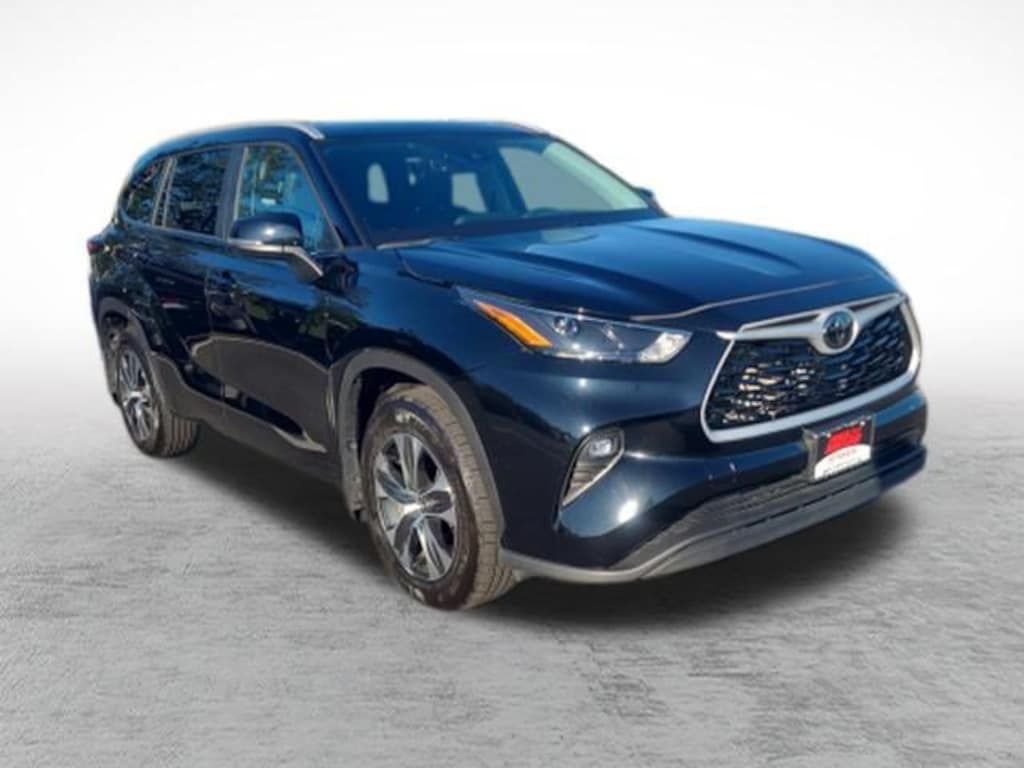 Certified 2026 Toyota Highlander XLE XLE AWD