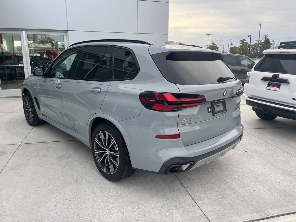 Used 2024 BMW X5 xDrive40i xDrive40i