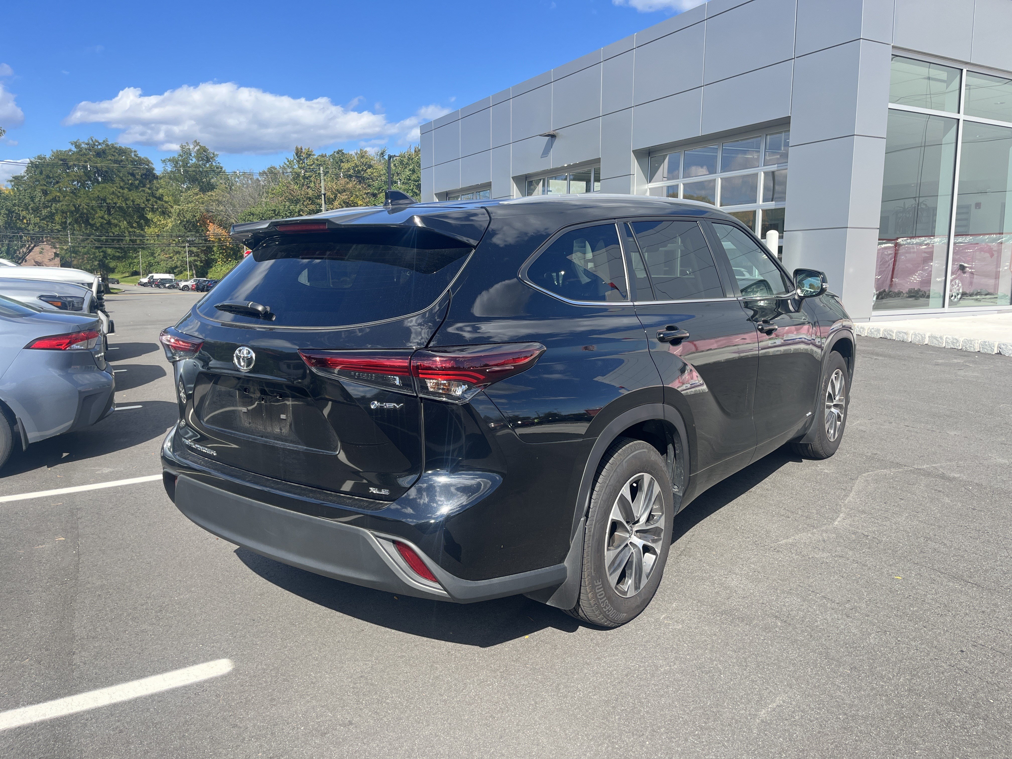 Certified 2026 Toyota Highlander Hybrid XLE Hybrid XLE AWD