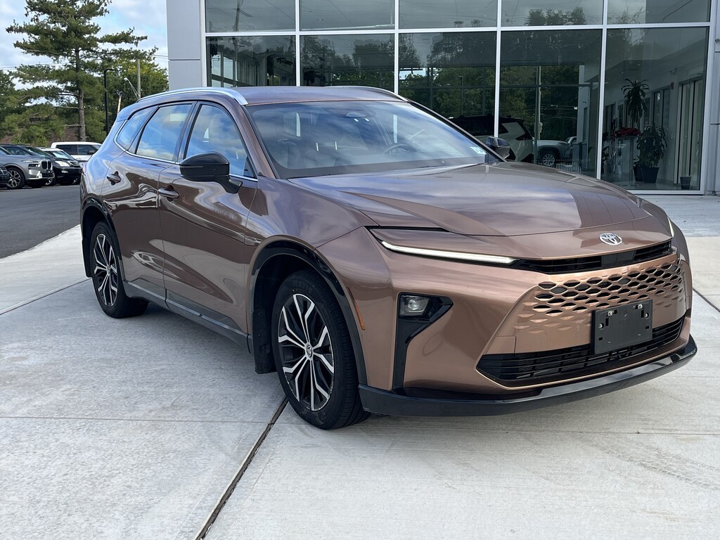 Certified 2025 Toyota Crown Signia XLE XLE AWD