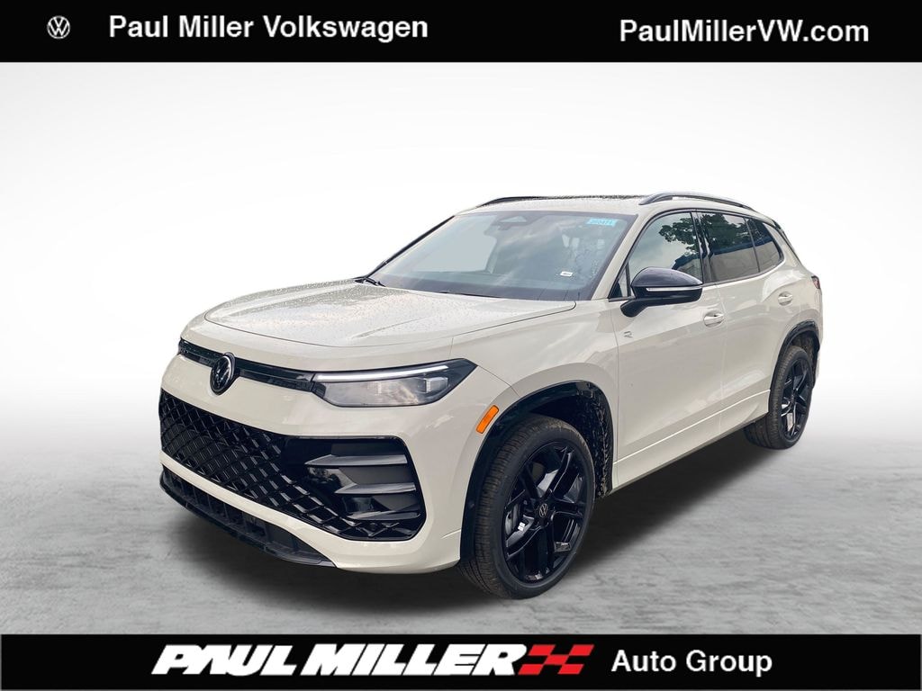 New 2026 Volkswagen Tiguan SE R-Line Black SUV