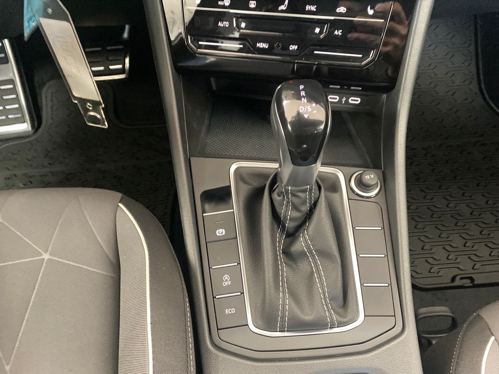 2026 Volkswagen Jetta Sport - Photo 17