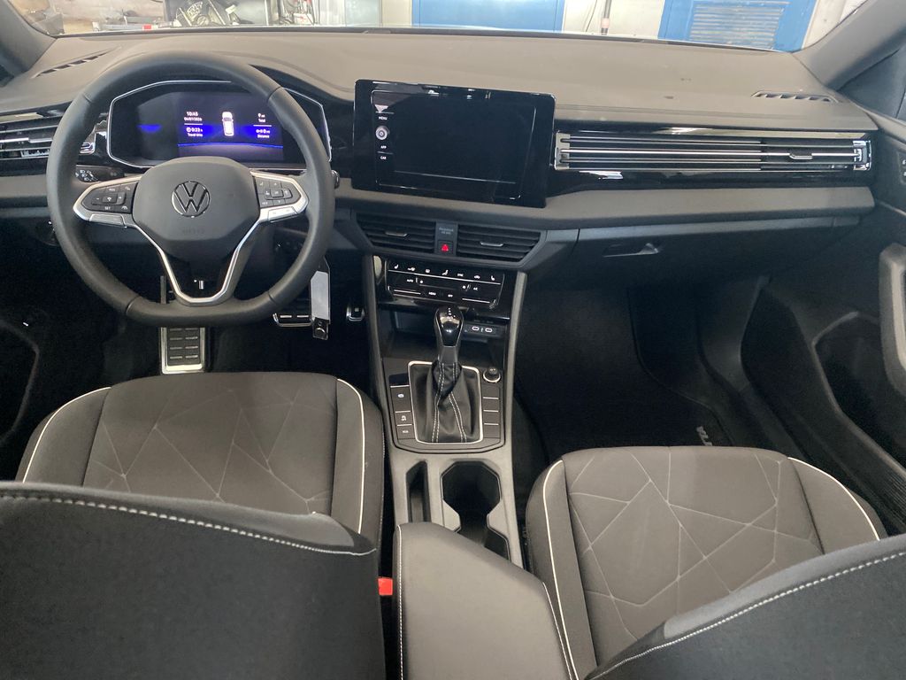 2026 Volkswagen Jetta Sport - Photo 15