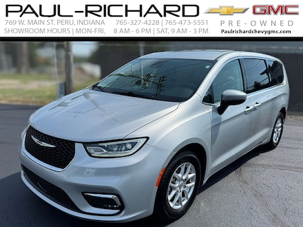 2023 Chrysler Pacifica Touring L Minivan