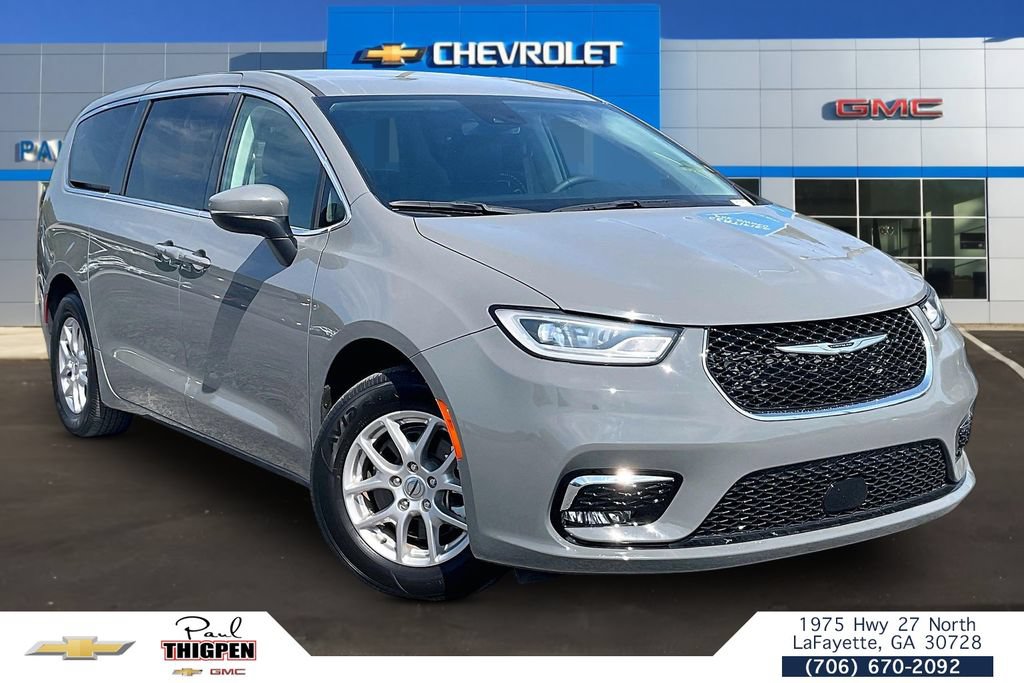 2023 Chrysler Pacifica Touring L