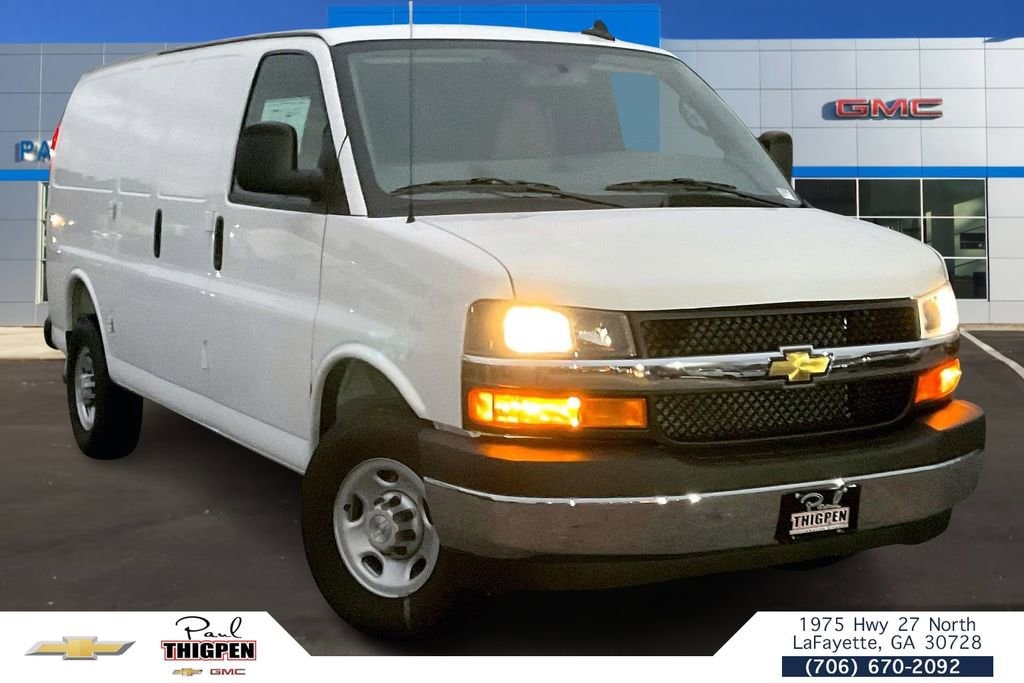 2025 Chevrolet Express Cargo