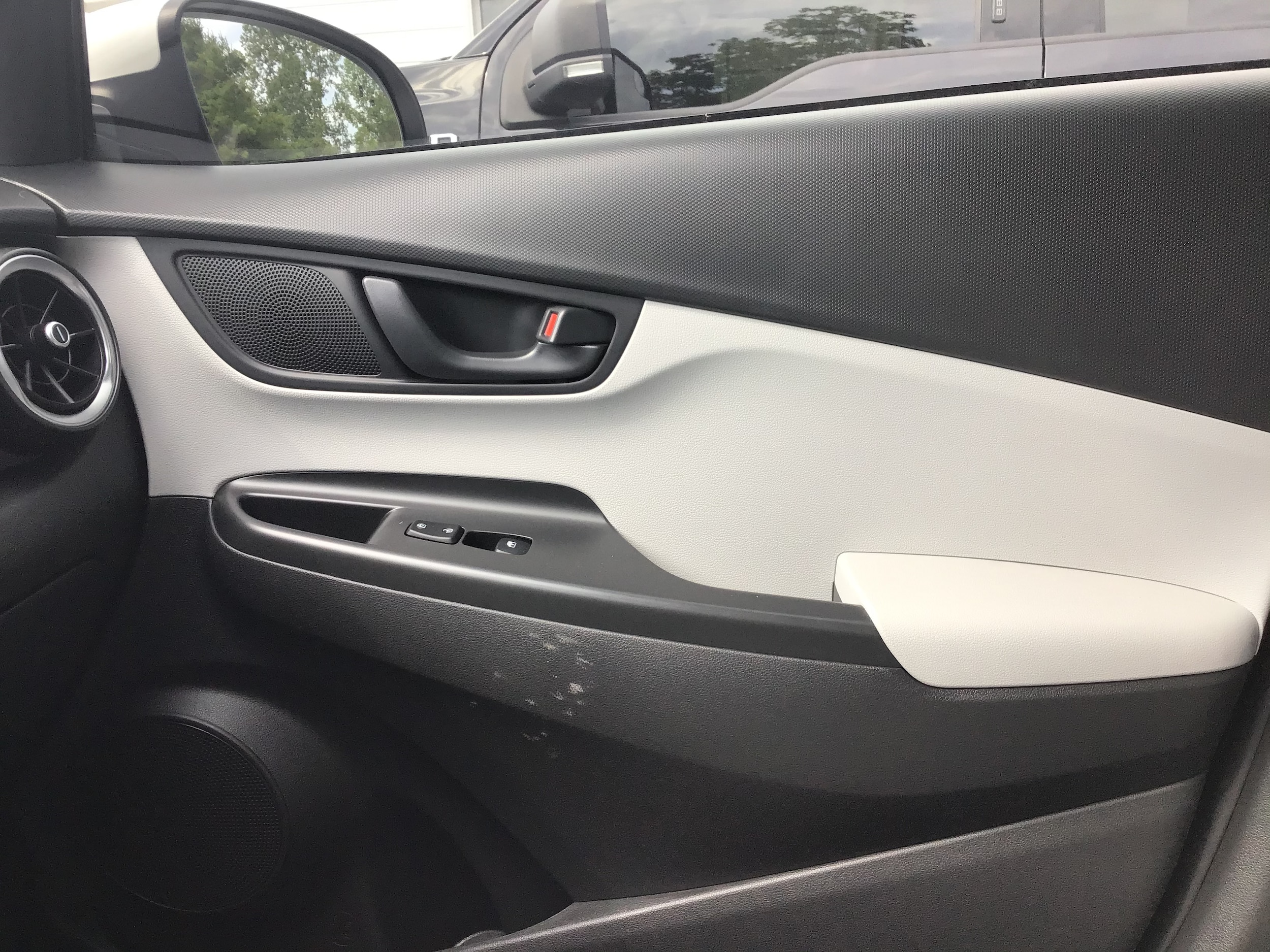 2023 Hyundai Kona SEL - Photo 14