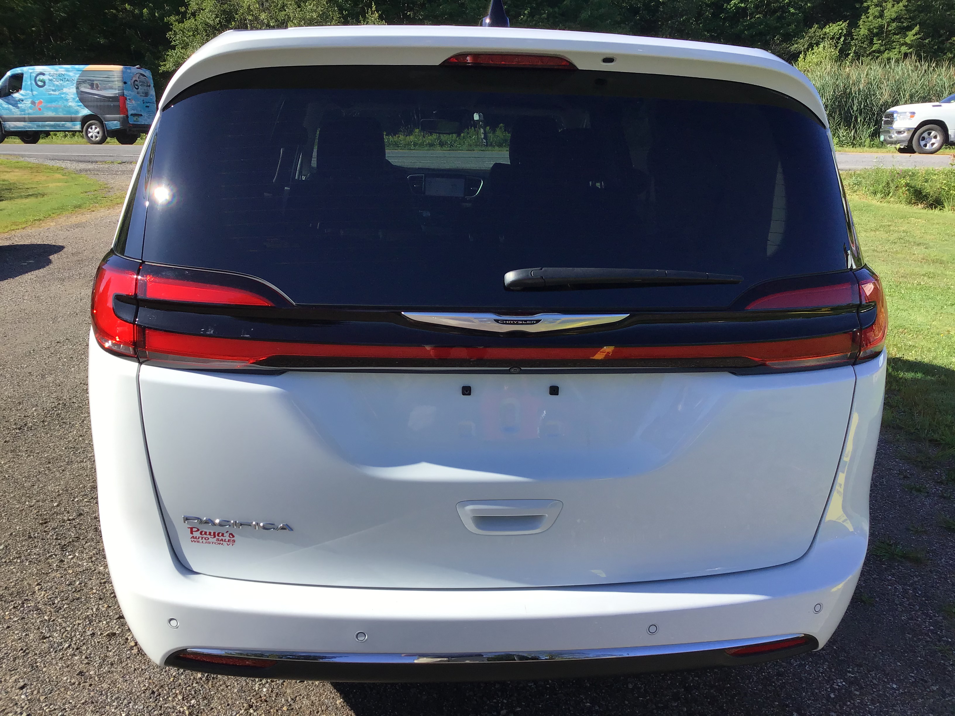 2024 Chrysler Pacifica Touring L - Photo 6