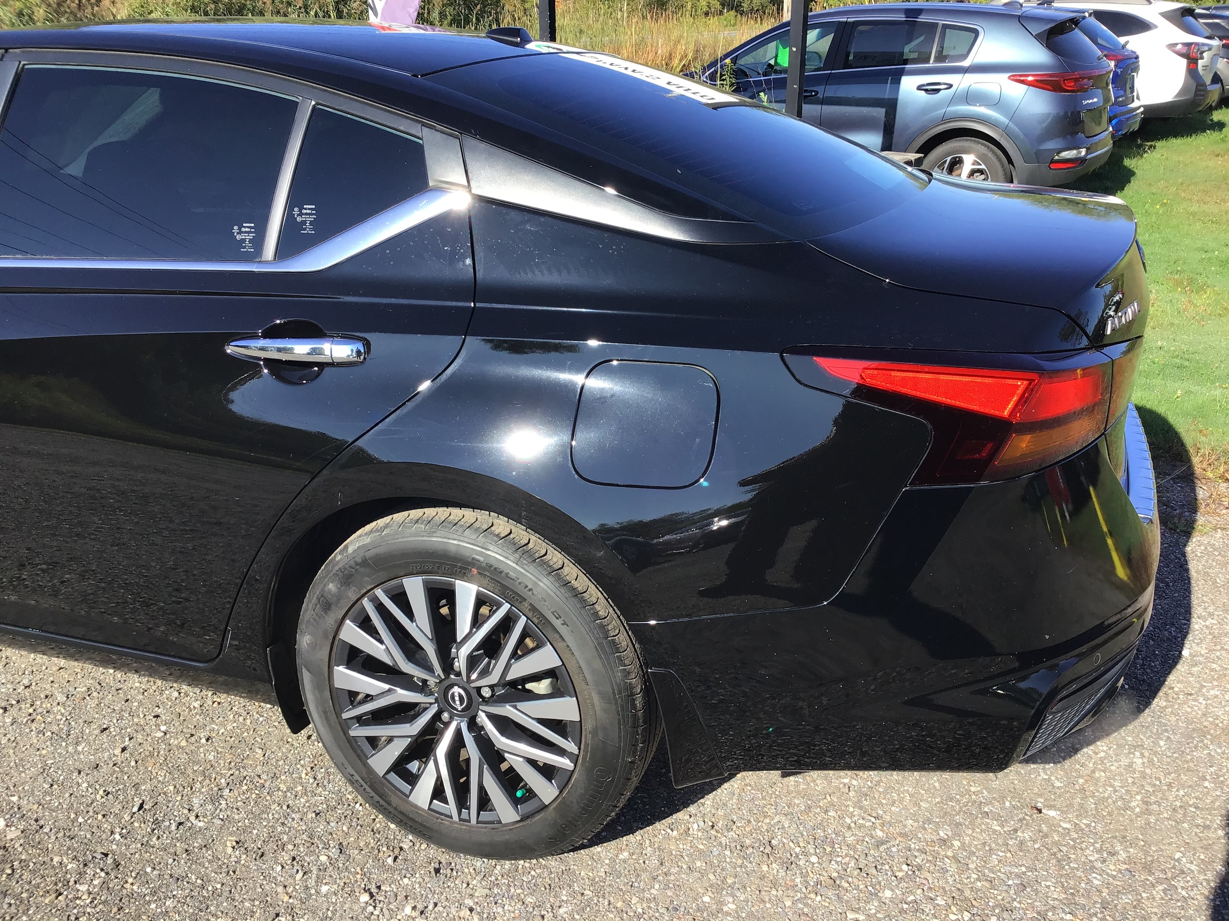 2023 Nissan Altima SV - Photo 8
