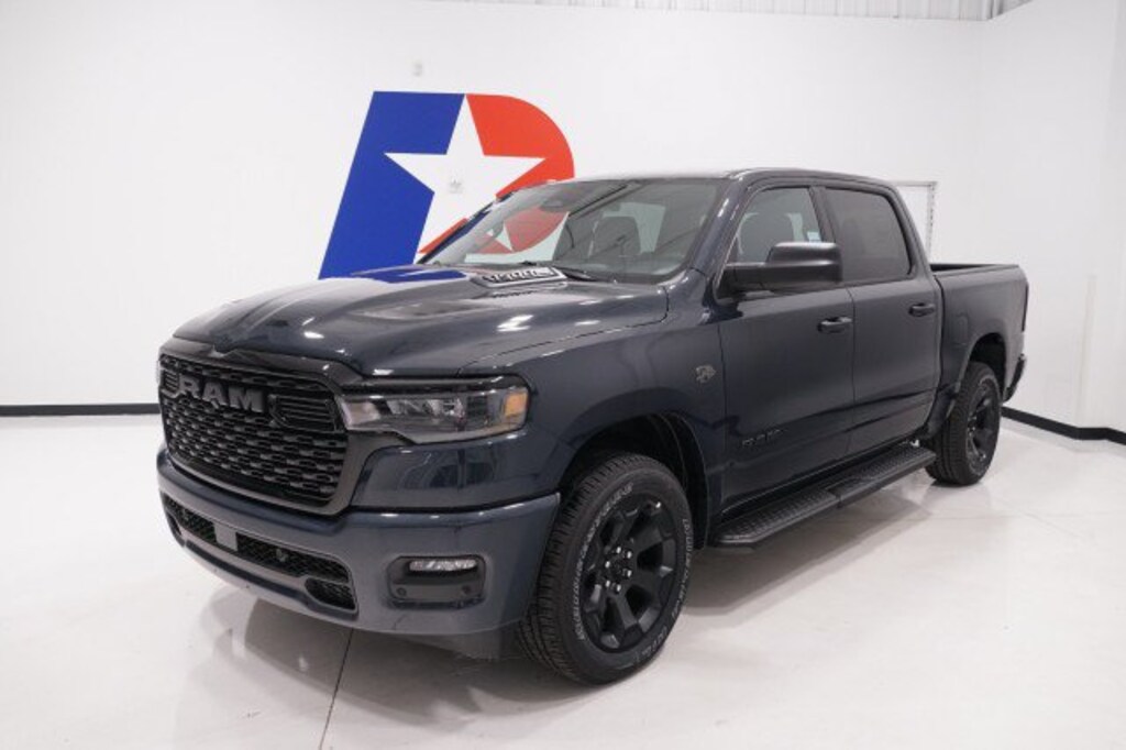 New 2027 Ram 1500 EXPRESS CREW CAB 4X4 5'7 BOX Pickup