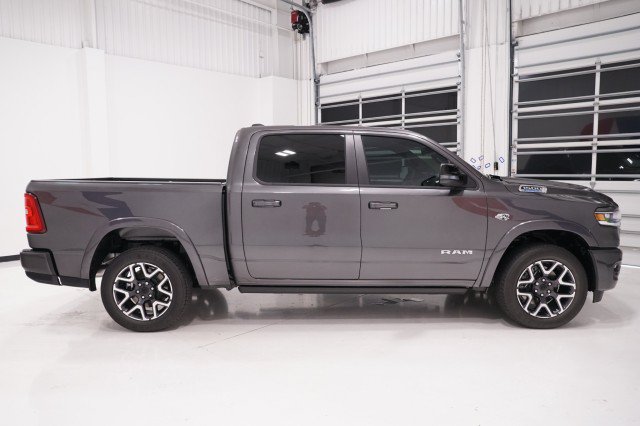 New 2026 Ram 1500 LARAMIE CREW CAB 4X4 5'7 BOX Pickup