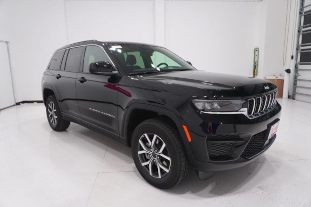 New 2027 Jeep Grand Cherokee LAREDO X 4X2 Sport Utility