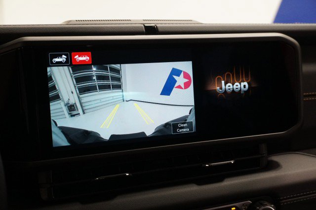 2025 Jeep Wrangler 4-Door Sahara - Photo 34