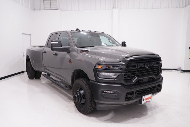 New 2027 Ram 3500 TRADESMAN CREW CAB 4X4 8' BOX Pickup
