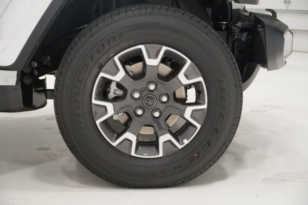 New 2026 Jeep Gladiator SAHARA 4X4 Pickup