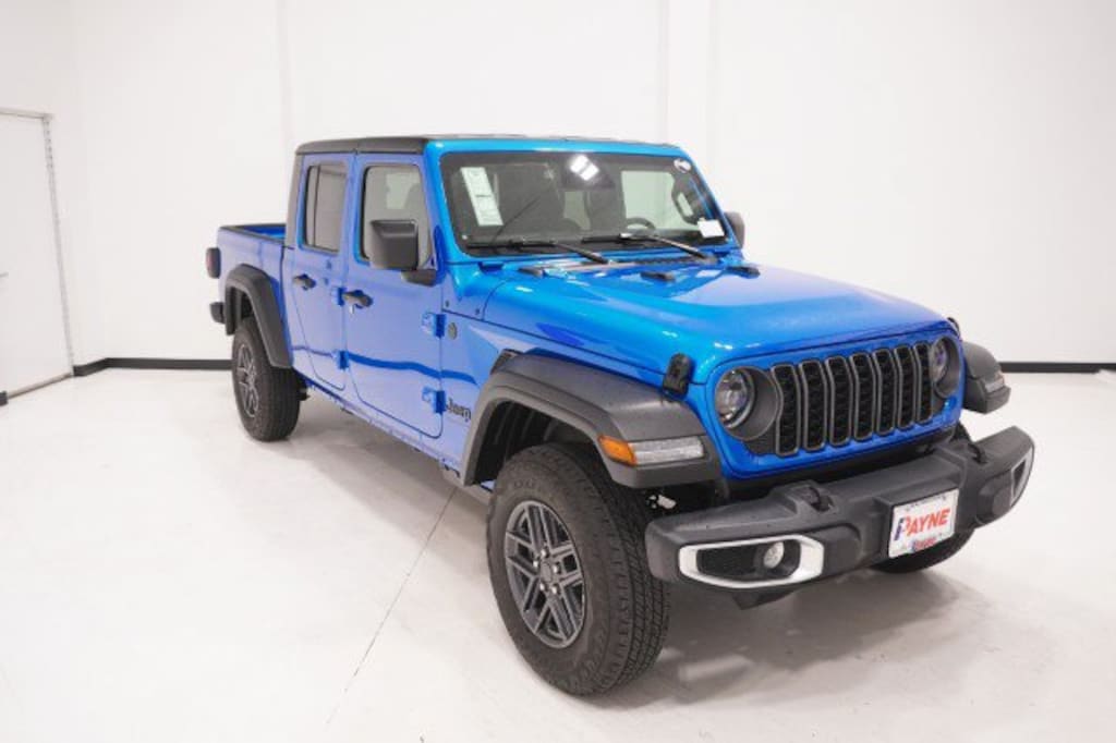 New 2026 Jeep Gladiator SPORT S 4X4 Pickup